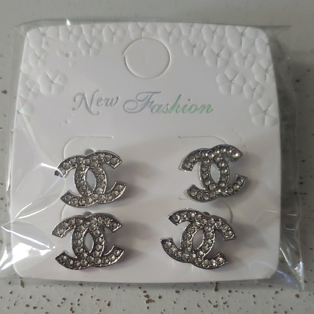 Elegant Silver Crystal Stud Earrings